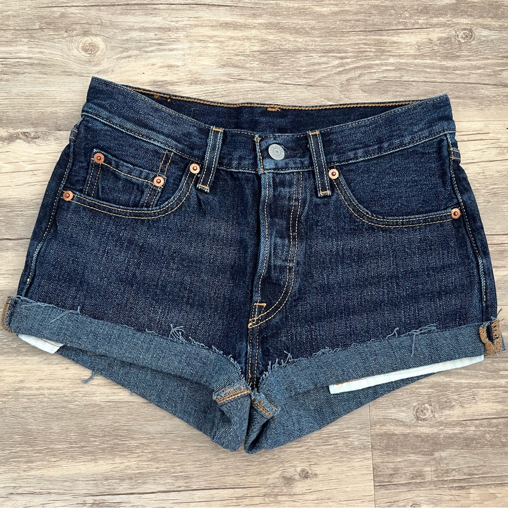 Vintage Levi 501 Shorts Size 24